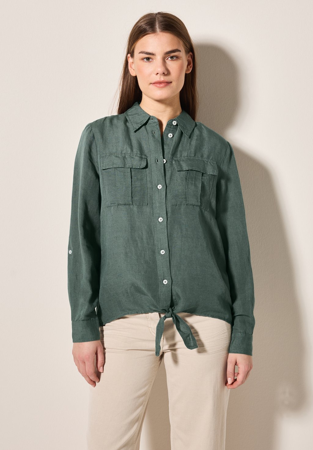 Блузка на пуговицах MIT KNOTEN AM SAUM Cecil, зеленый
Блузка на пуговицах MIT KNOTEN AM SAUM Cecil, зеленый