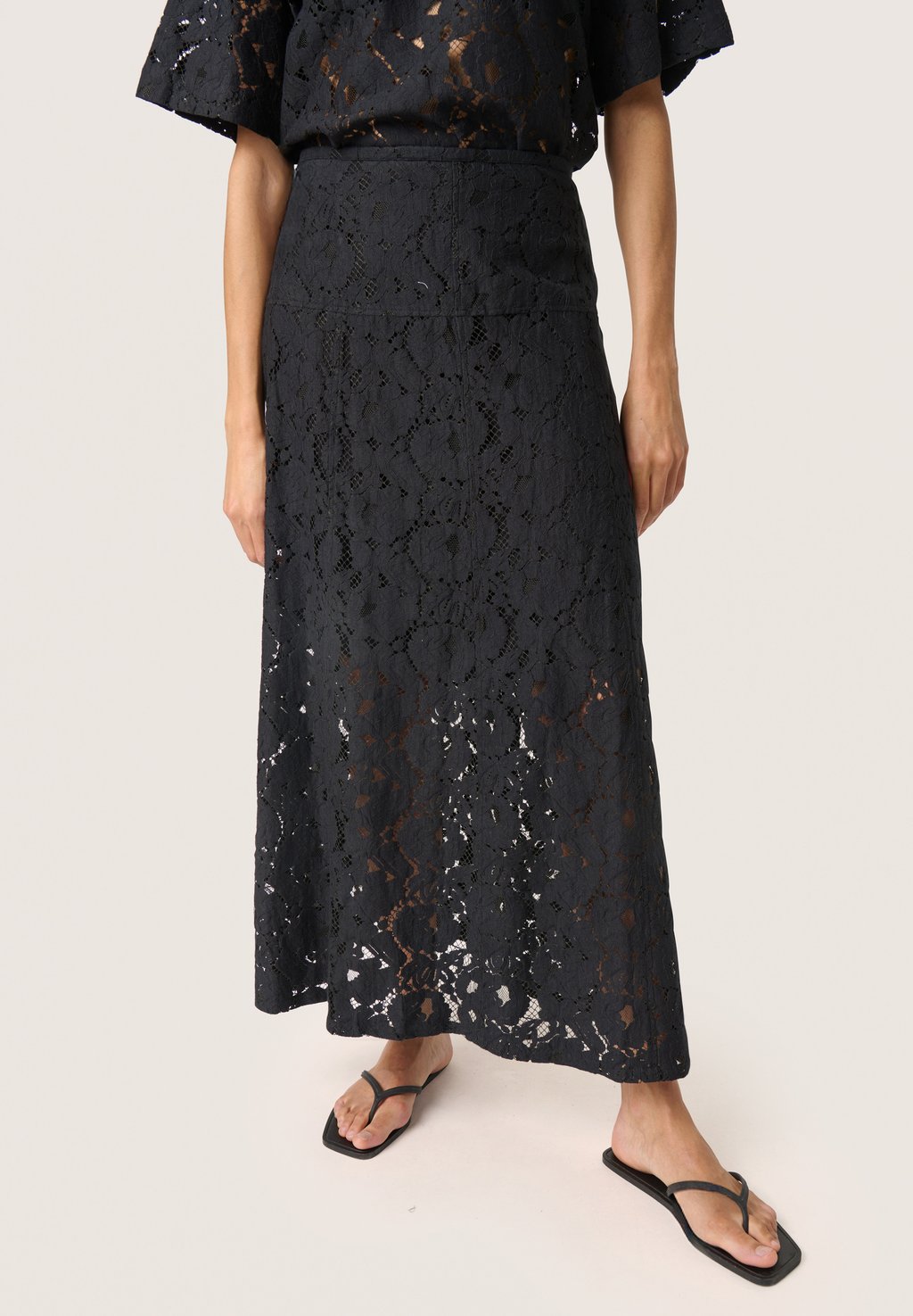 Юбка макси Soaked in Luxury, черный
Юбка макси Soaked in Luxury, черный