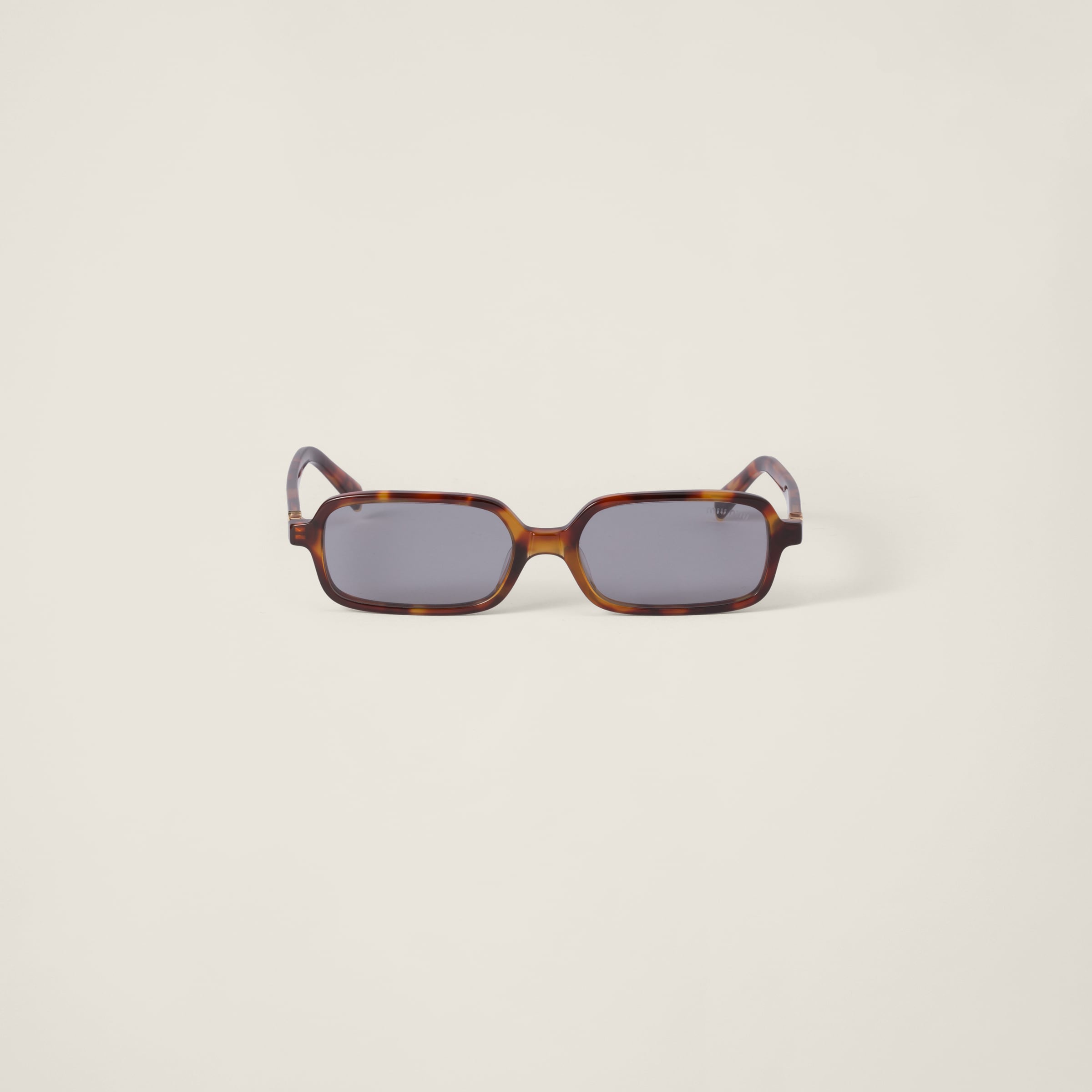 Солнцезащитные очки Miu Regard MIU MIU, серый
Солнцезащитные очки Miu Regard MIU MIU, серый