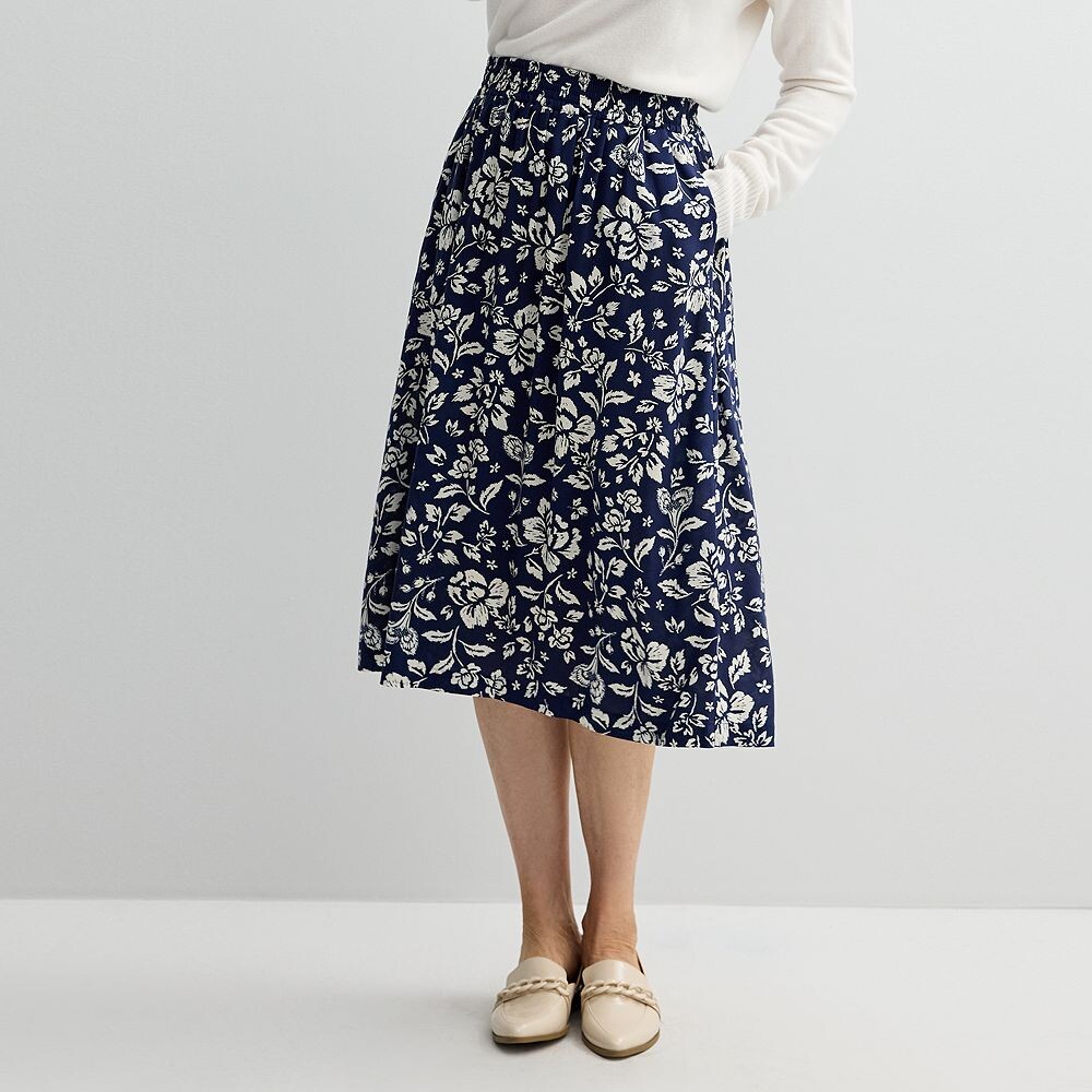 Многоярусная юбка без застежек с полированной передней частью Petite Croft & Barrow, цвет Navy Blooms
Многоярусная юбка без застежек с полированной передней частью Petite Croft & Barrow, цвет Navy Blooms