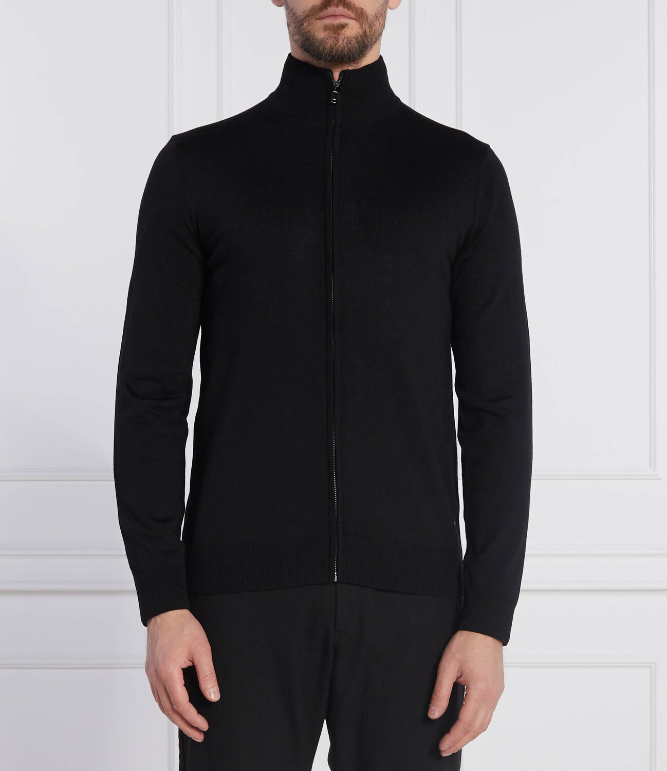 Свитер Joop! 17 JK-06Davis Regular Fit, черный
Свитер Joop! 17 JK-06Davis Regular Fit, черный