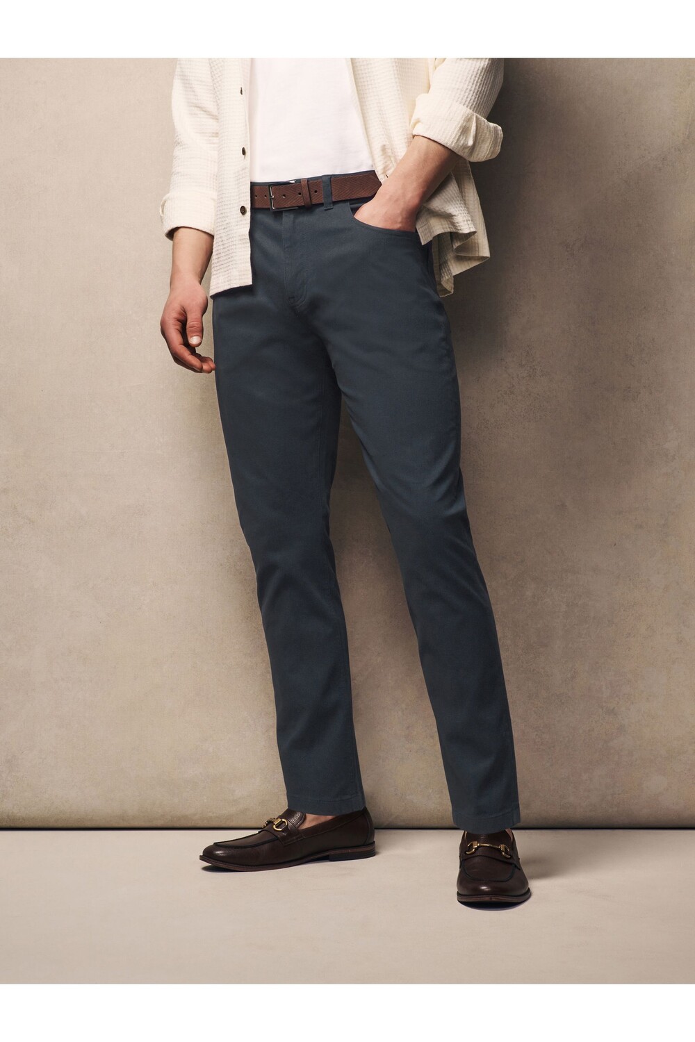 Эластичные брюки чиносы с принтом и элегантным поясом Next, синий
Эластичные брюки чиносы с принтом и элегантным поясом Next, синий