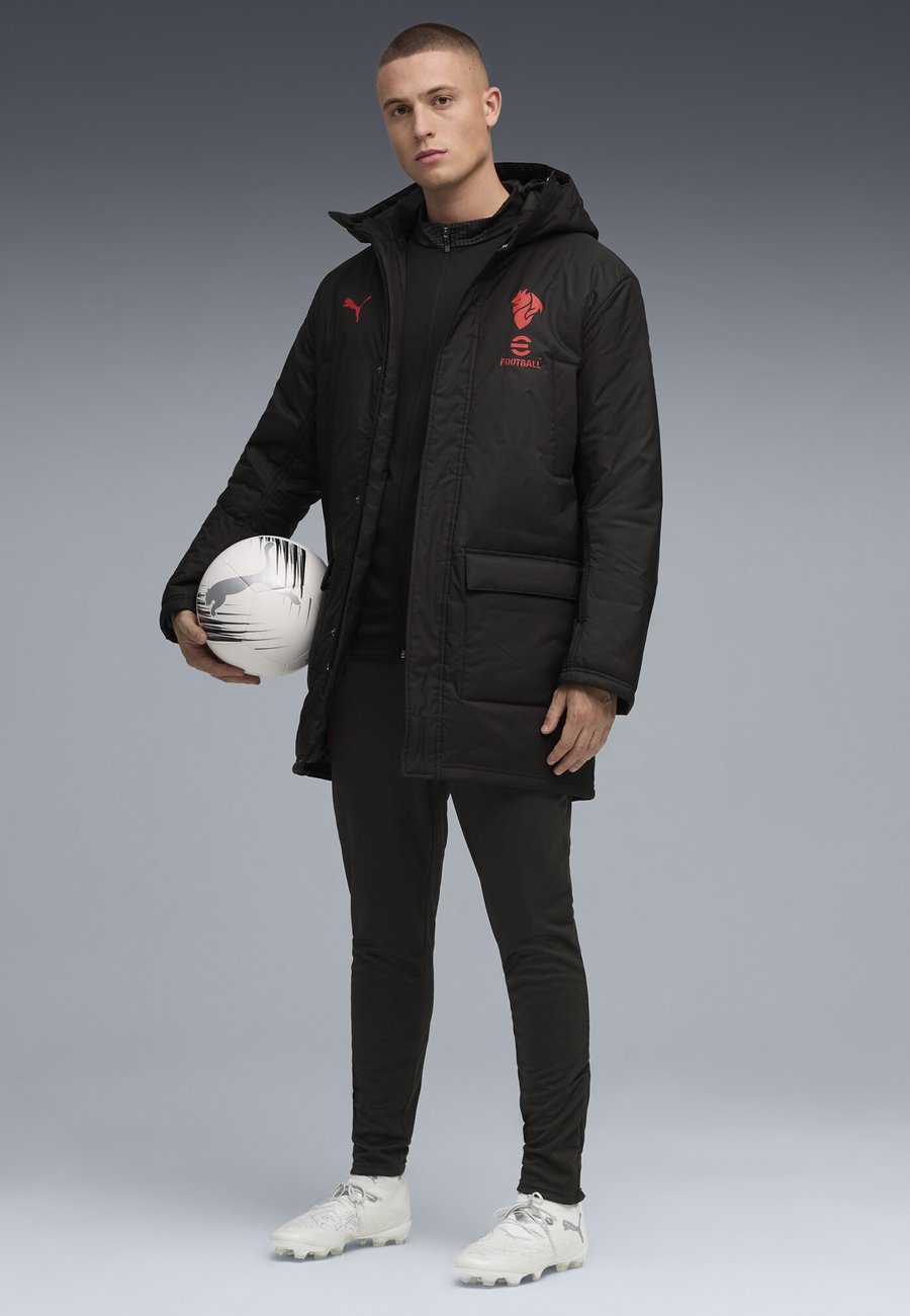 Пальто Puma AC MILAN, Black For All Time Red/Black
Пальто Puma AC MILAN, Black For All Time Red/Black