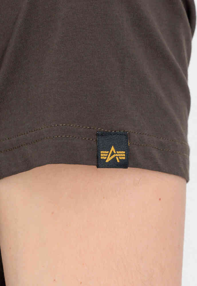 Базовая футболка Alpha Industries, оливково-зеленый/черный
Базовая футболка Alpha Industries, оливково-зеленый/черный