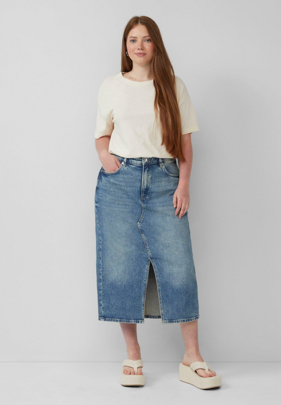 Юбка QS MIDI, Blau/Light-Blue Denim
Юбка QS MIDI, Blau/Light-Blue Denim