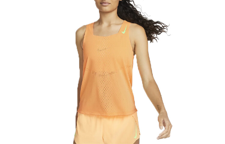 Майка женская персиково-кремовая Nike 
Майка женская персиково-кремовая Nike