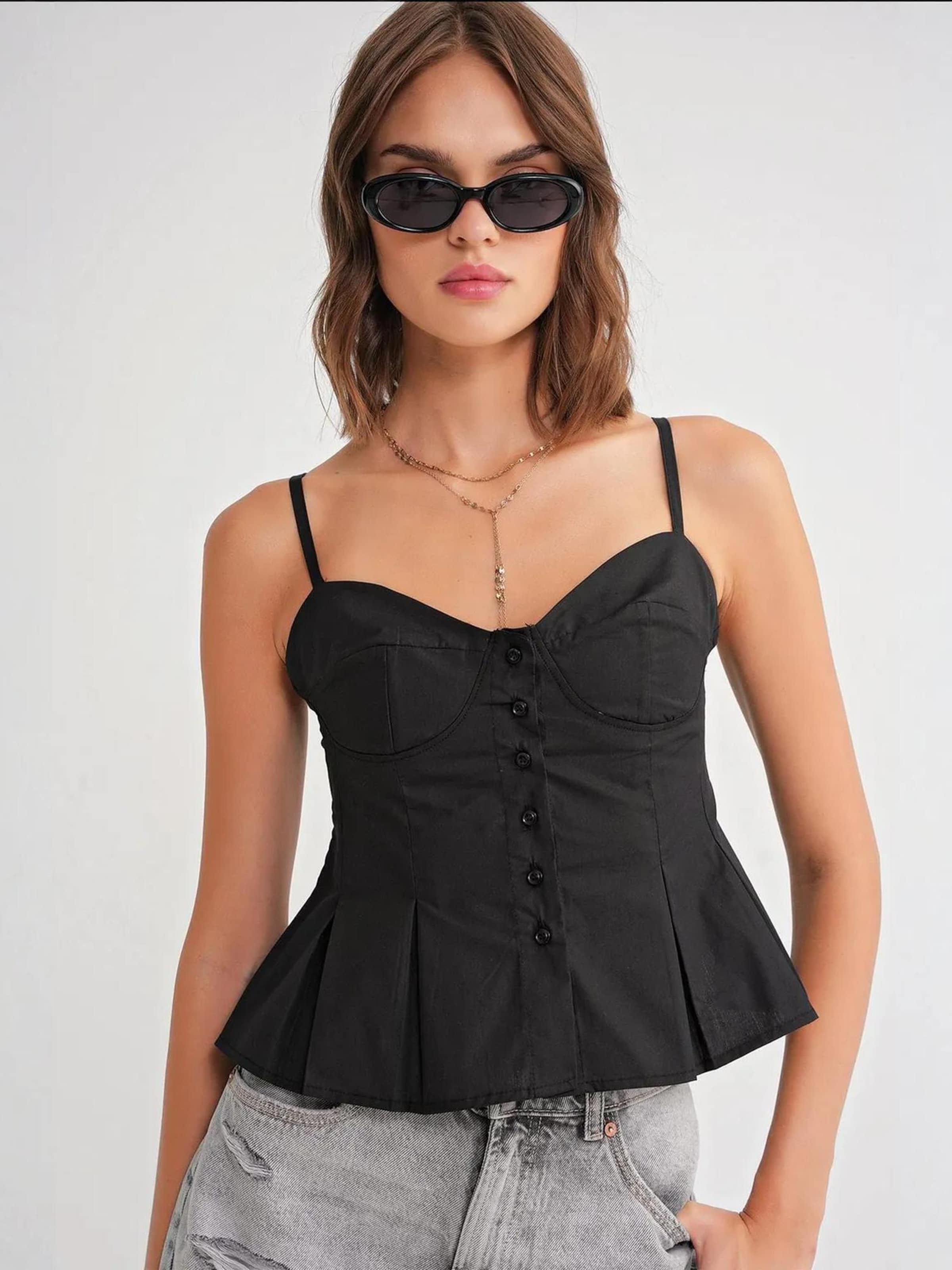 MixRay Топ в черном цвете
MixRay Топ в черном цвете