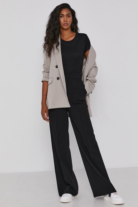 Хлопковая футболка Armani Exchange, черный
Хлопковая футболка Armani Exchange, черный