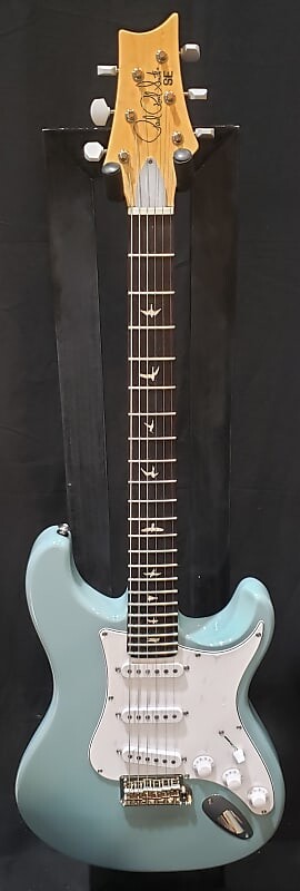 Электрогитара PRS SE Silver Sky 2023- Stone Blue
Электрогитара PRS SE Silver Sky 2023- Stone Blue