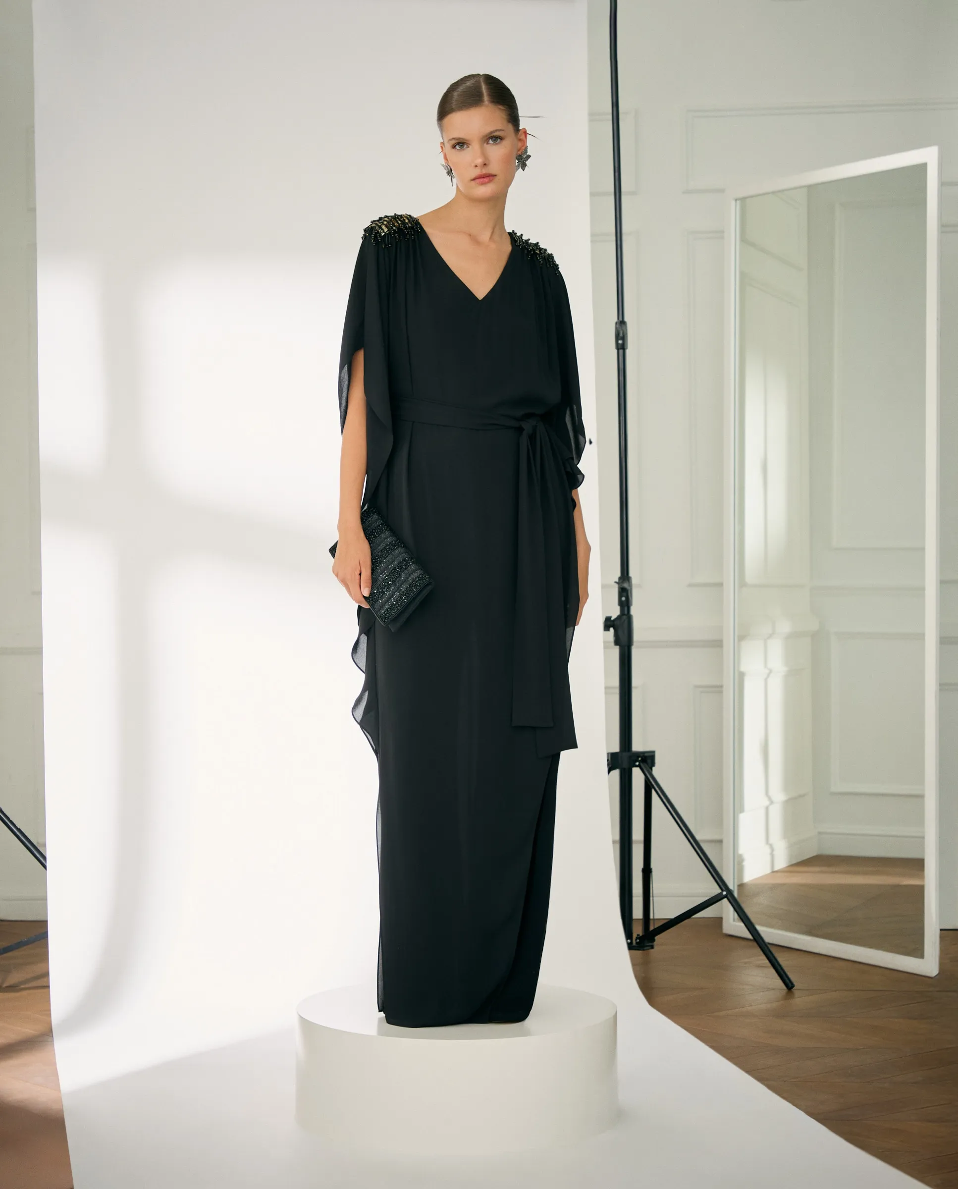 Женское платье-сарафан на бретелях Woman Fiesta El Corte Inglés, черный
Женское платье-сарафан на бретелях Woman Fiesta El Corte Inglés, черный