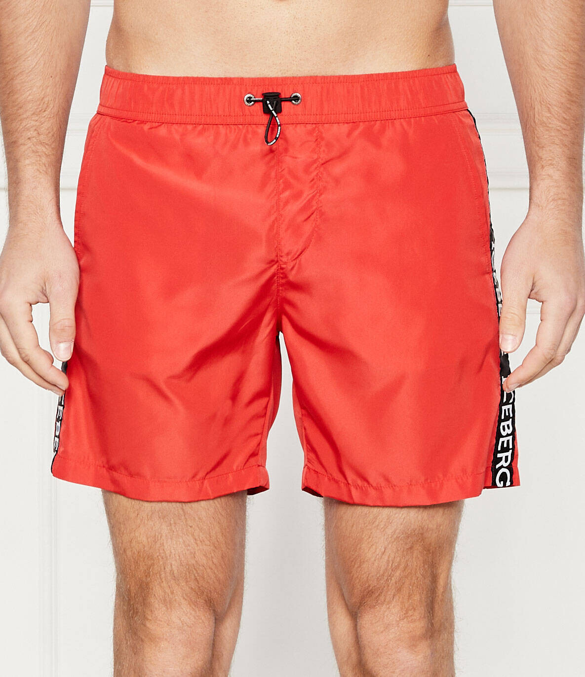 Шорты для плавания Iceberg Regular Fit, красный
Шорты для плавания Iceberg Regular Fit, красный