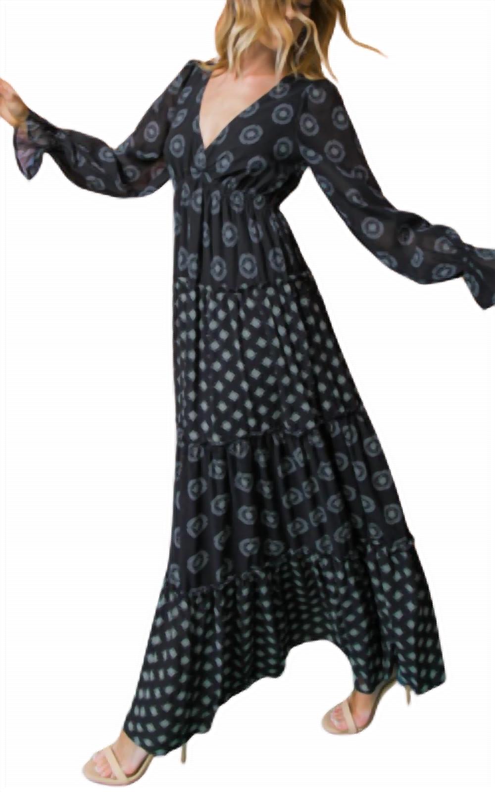 Платье макси с принтом в черном/белом цвете FLYING TOMATO
Платье макси с принтом в черном/белом цвете FLYING TOMATO