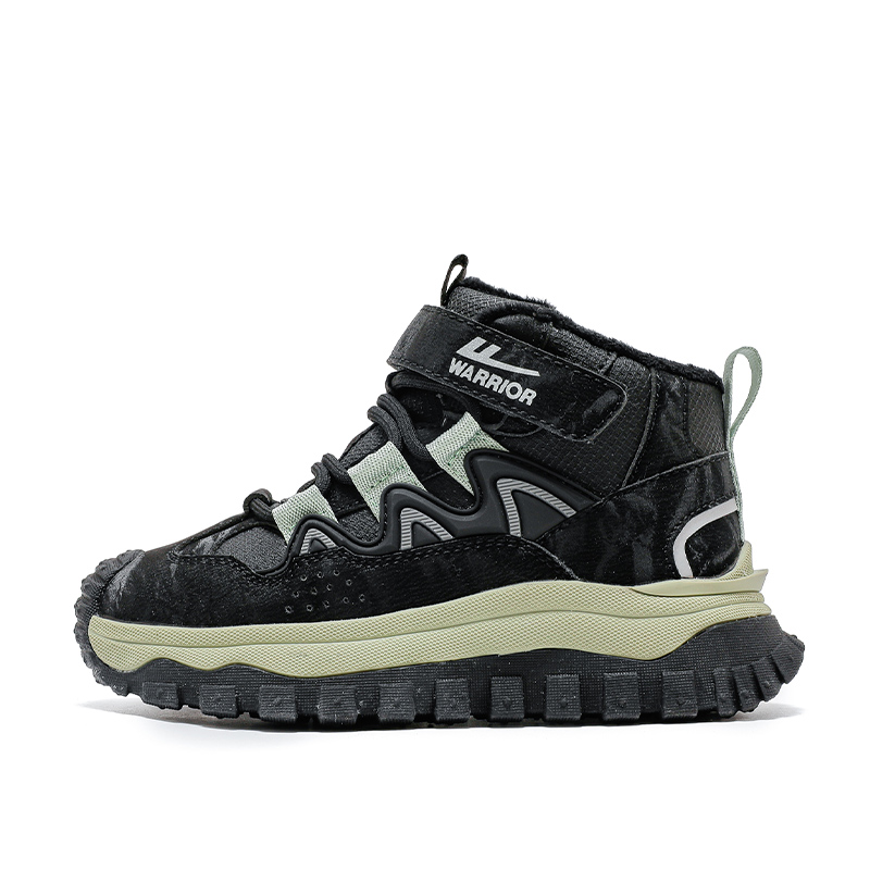Детские повседневные кроссовки серии Cloud Sail с противоскользящей подошвой и легкой амортизацией WARRIOR, черный/зеленый
Детские повседневные кроссовки серии Cloud Sail с противоскользящей подошвой и легкой амортизацией WARRIOR, черный/зеленый