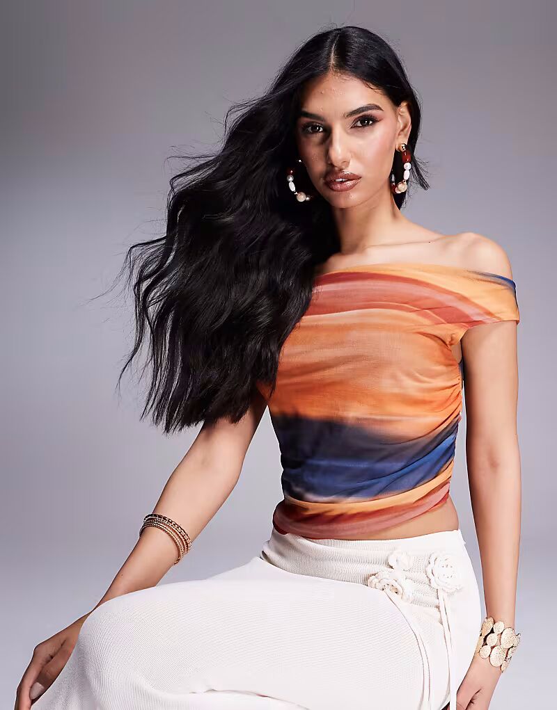 Топ с открытыми плечами и абстрактным принтом в разноцветную полоску Asos Design, мультиколор
Топ с открытыми плечами и абстрактным принтом в разноцветную полоску Asos Design, мультиколор