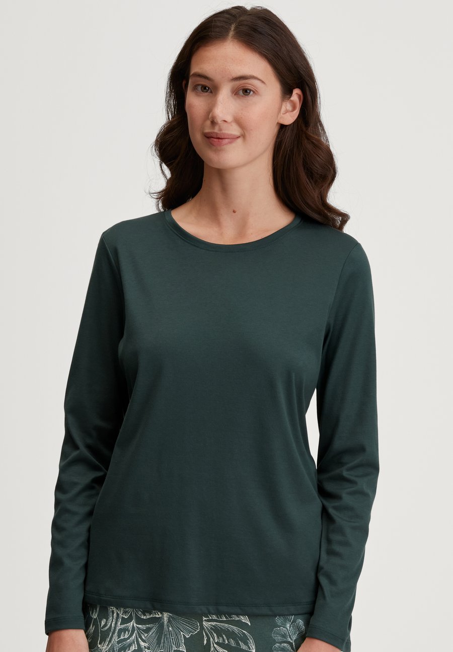 Пижамный топ Calida FAVOURITES BOTANIC LANGARM, Deep Emerald Green/Olive
Пижамный топ Calida FAVOURITES BOTANIC LANGARM, Deep Emerald Green/Olive
