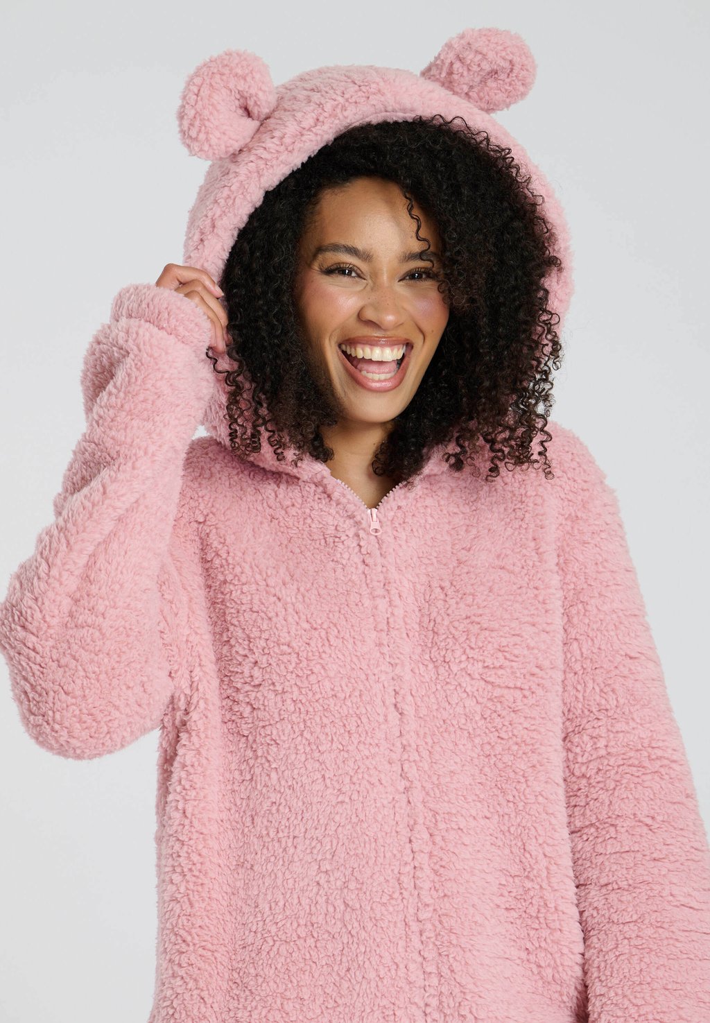 Пижама SHERPA TEDDY EARS ALL IN ONE Loungeable, розовый
Пижама SHERPA TEDDY EARS ALL IN ONE Loungeable, розовый