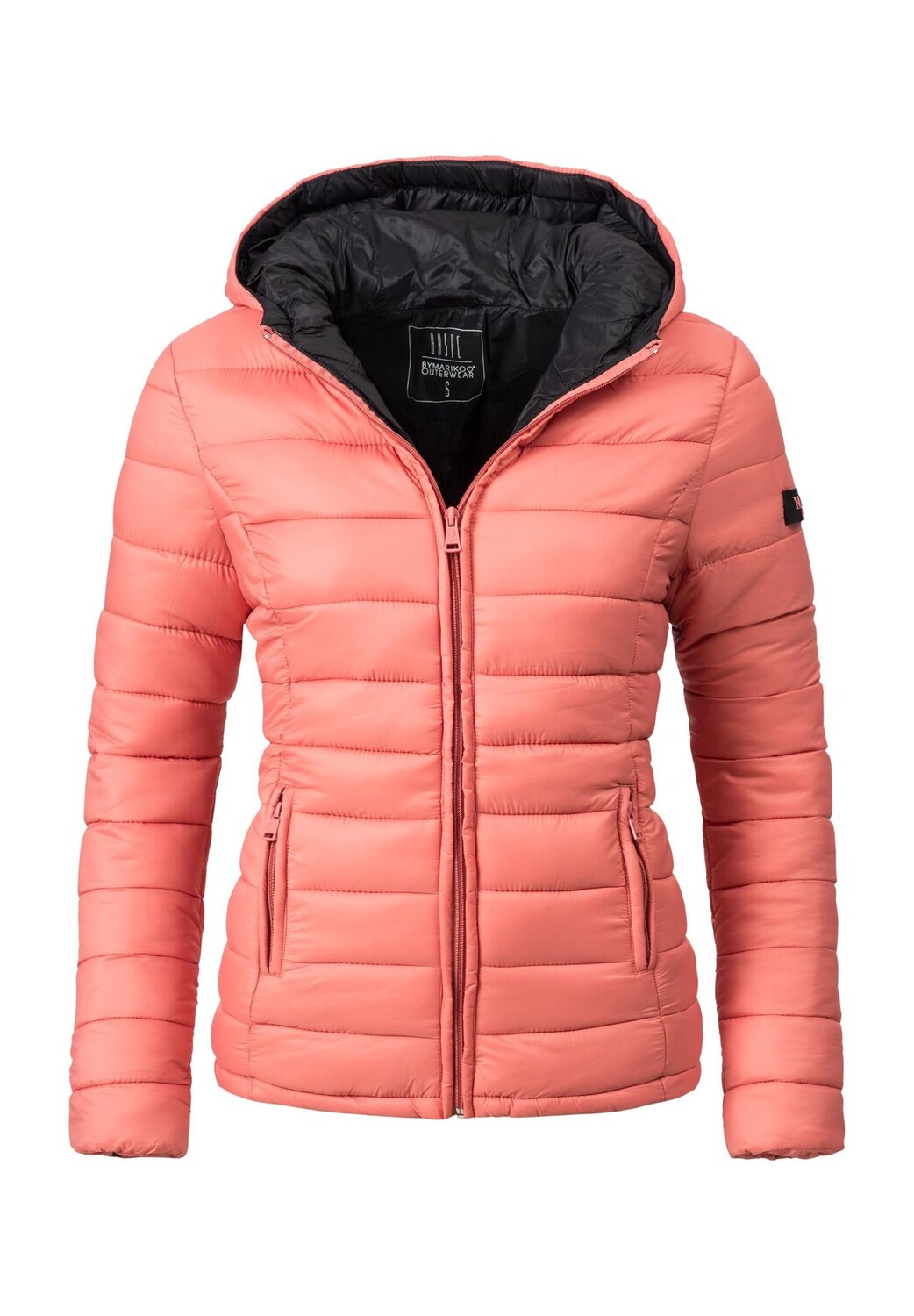 Стеганая куртка Люси MARIKOO, цвет Coral
Стеганая куртка Люси MARIKOO, цвет Coral