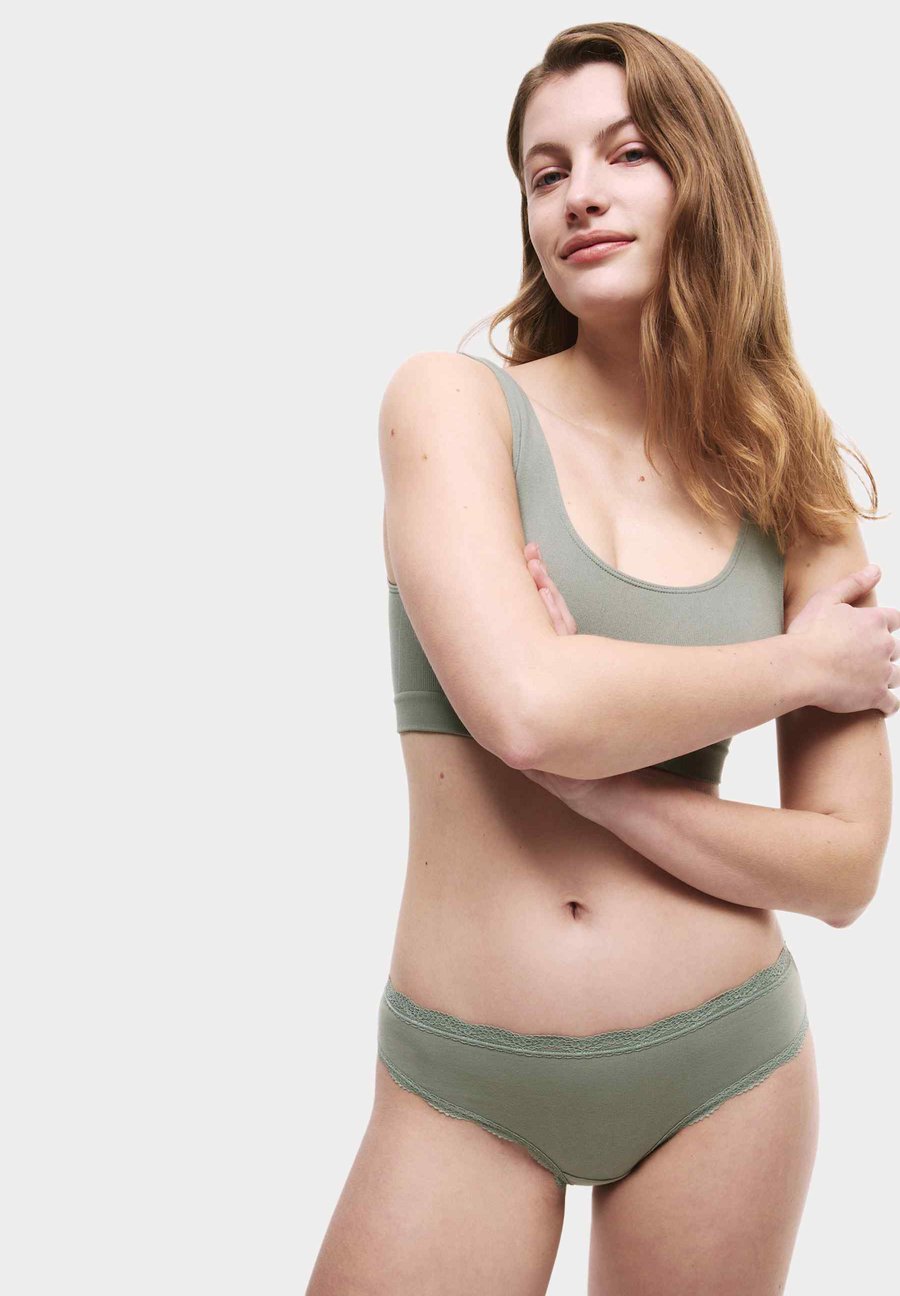 Брифы Marks & Spencer 3 PACK BRAZ, Green Mix/Mottled Green
Брифы Marks & Spencer 3 PACK BRAZ, Green Mix/Mottled Green