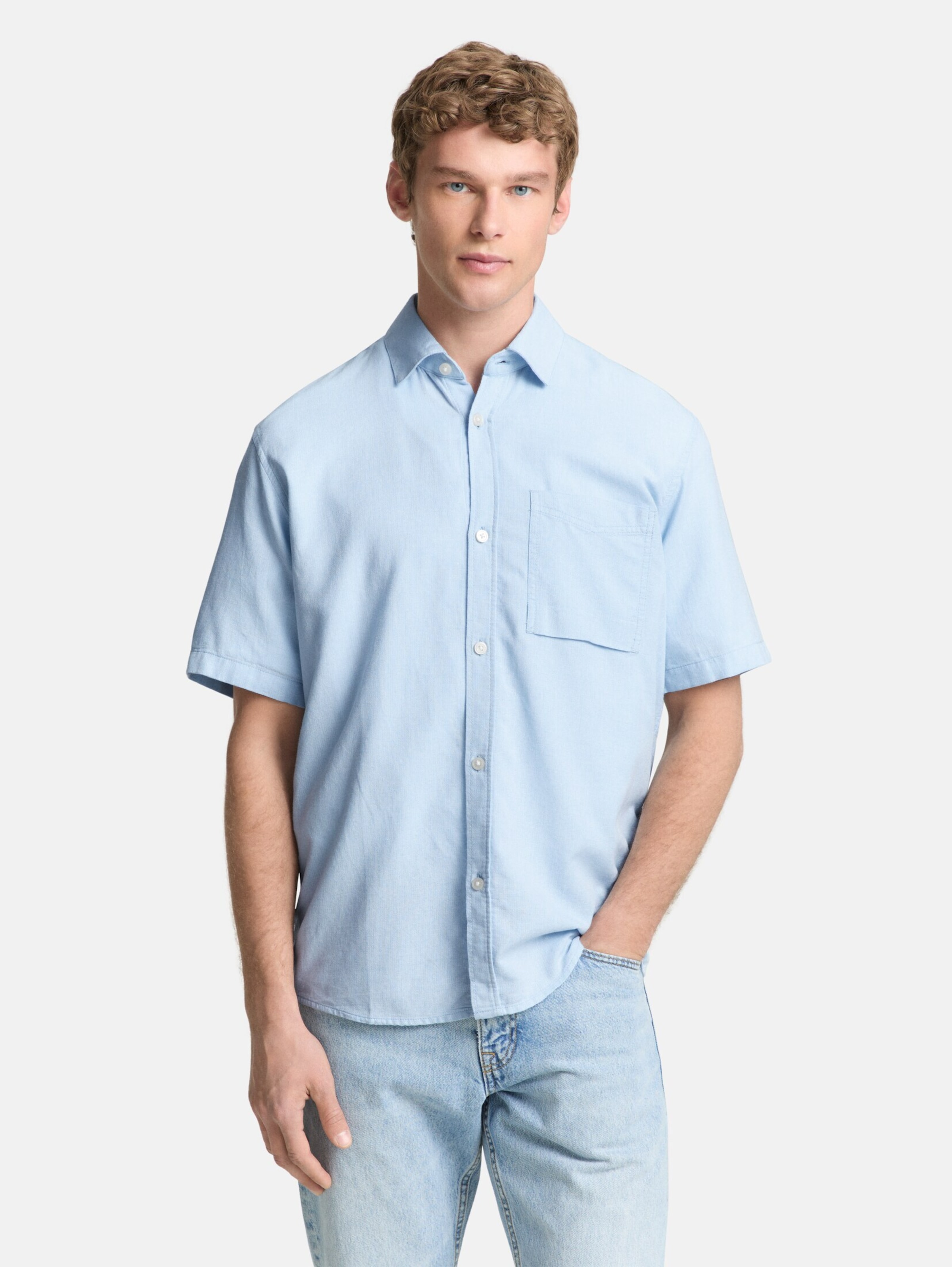 TOM TAILOR DENIM Рубашка на пуговицах комфортного кроя в светло-голубом цвете
TOM TAILOR DENIM Рубашка на пуговицах комфортного кроя в светло-голубом цвете