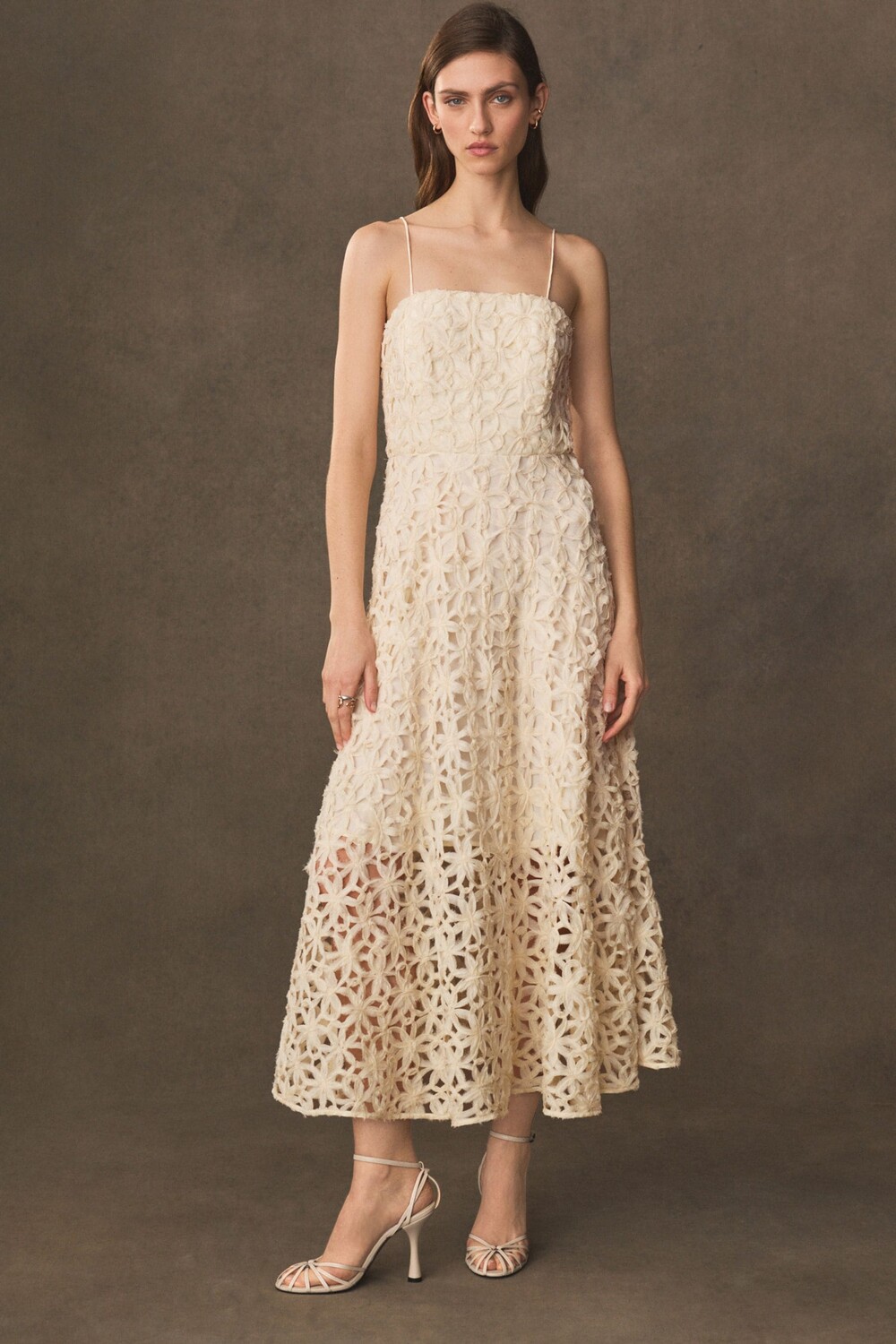 Премиальное платье с цветочным узором Next, бежевый
Премиальное платье с цветочным узором Next, бежевый