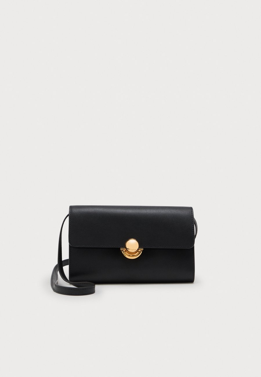 Сумка кросс-боди Furla SFERA CROSSBODY, Nero/Black
Сумка кросс-боди Furla SFERA CROSSBODY, Nero/Black