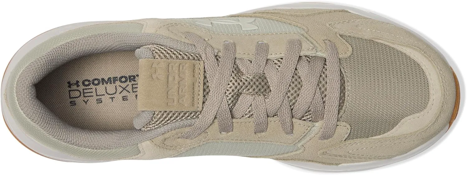 Мужская обувь Under Armour Edge из кожи, хаки
Мужская обувь Under Armour Edge из кожи, хаки