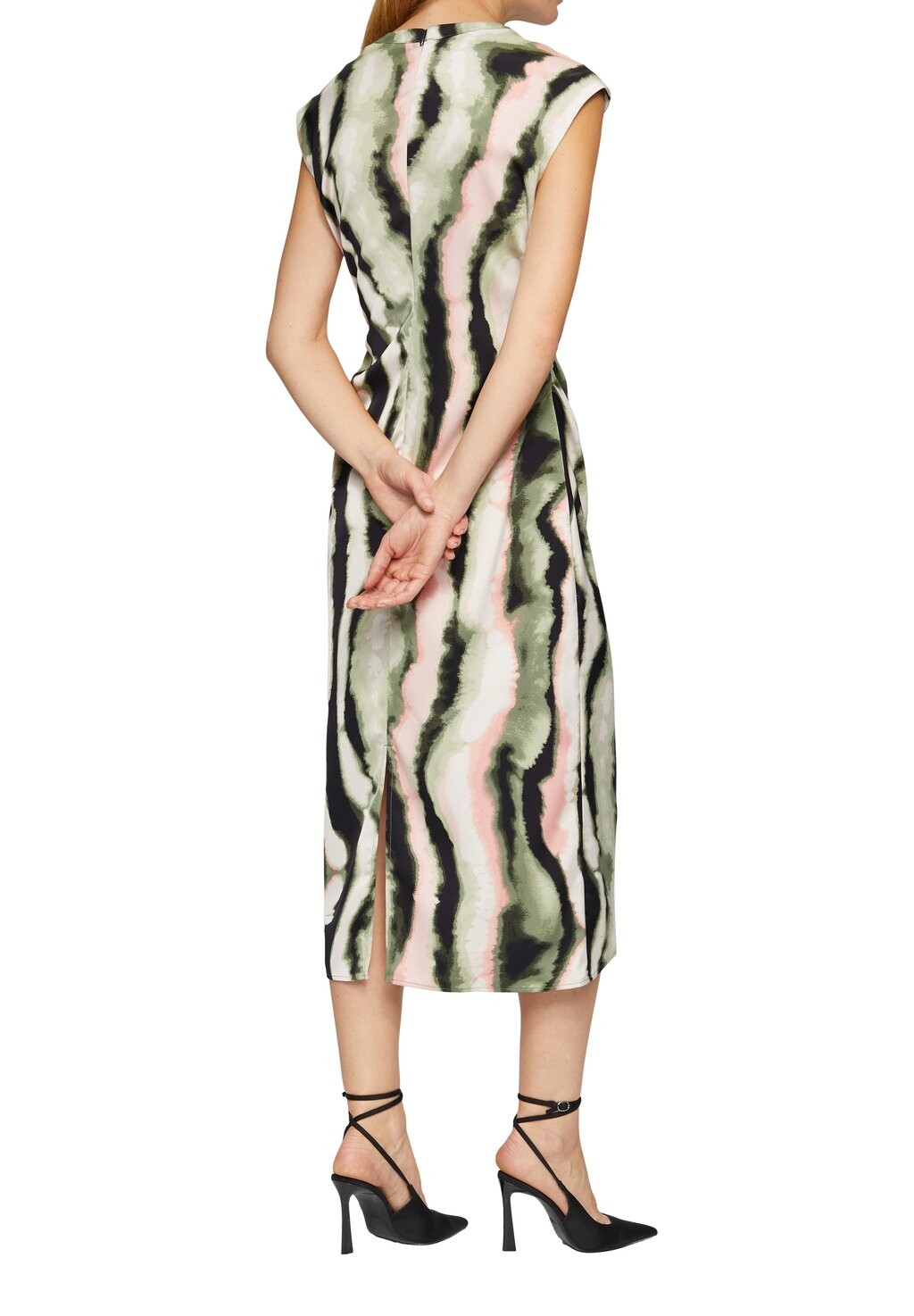 Платье-рубашка LANGES MIT TUNIKA-AUSSCHNITT s.Oliver BLACK LABEL, темно-синий
Платье-рубашка LANGES MIT TUNIKA-AUSSCHNITT s.Oliver BLACK LABEL, темно-синий