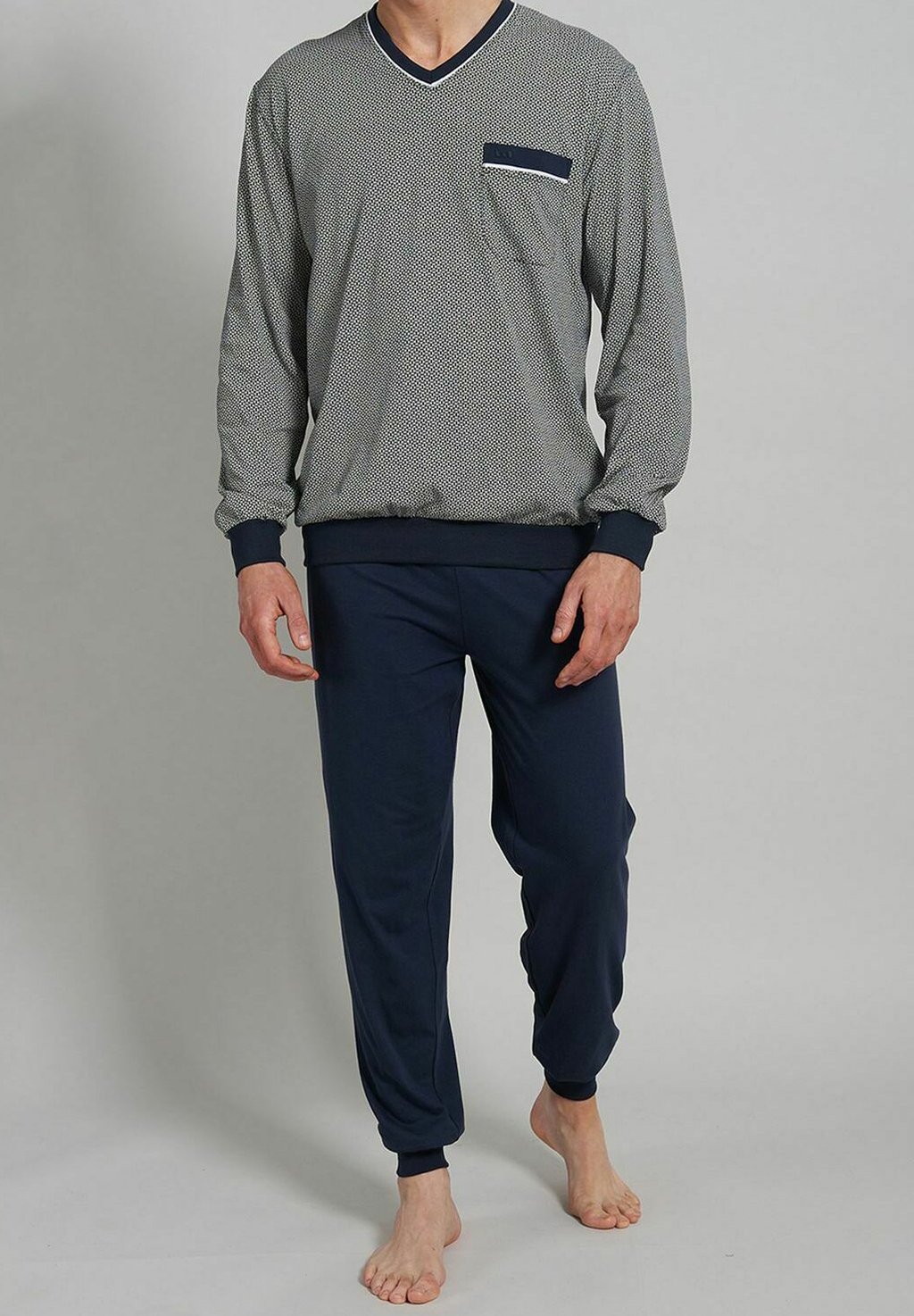 Пижама REINE BAUM Götzburg, темно-синий
Пижама REINE BAUM Götzburg, темно-синий