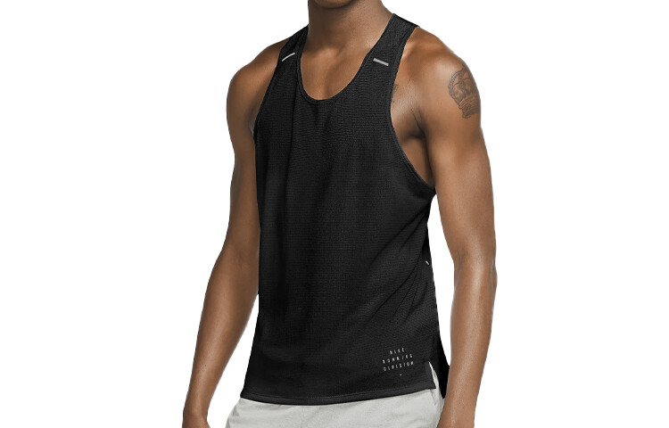 Мужское баскетбольное джерси Nike, цвет Black
Мужское баскетбольное джерси Nike, цвет Black