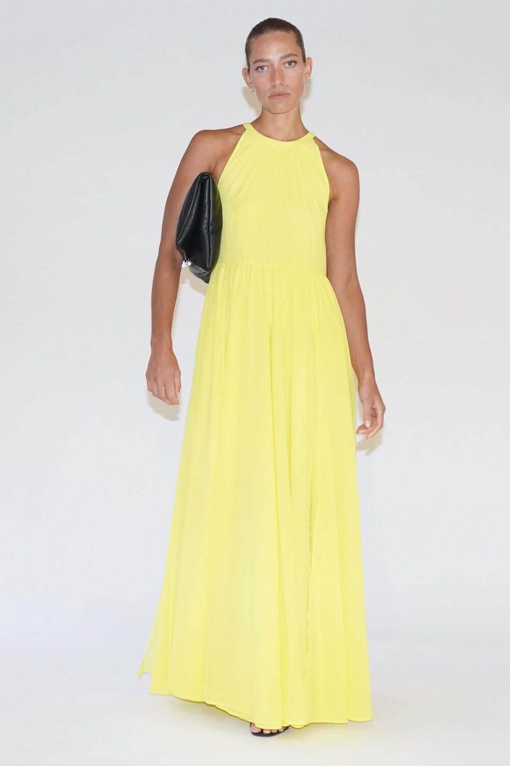 Вечернее платье макси с вырезом через шею и подолом в пол Religion, желтый
Вечернее платье макси с вырезом через шею и подолом в пол Religion, желтый