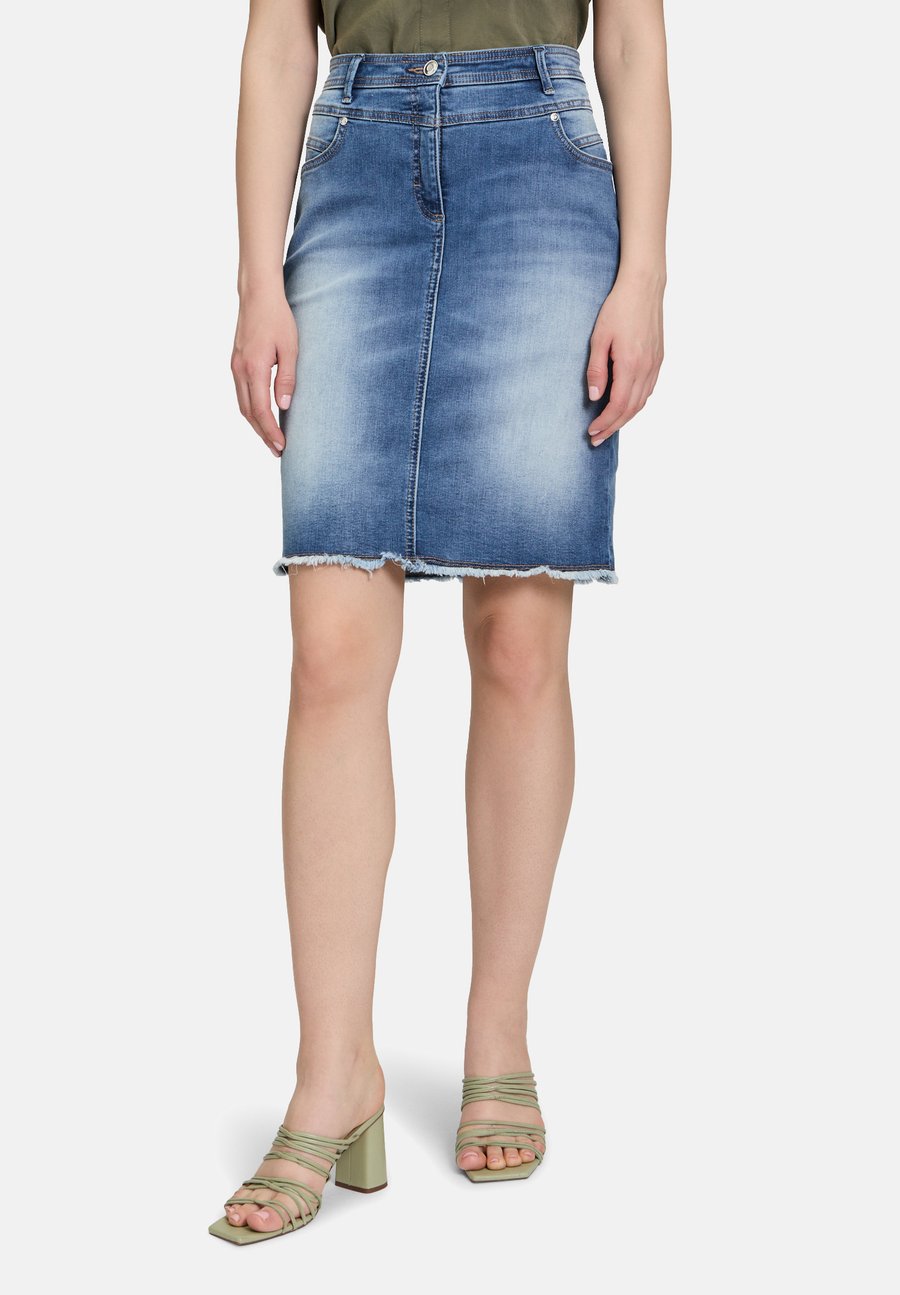 Юбка Betty Barclay MIT FRANSEN, Light Blue Denim/Blue
Юбка Betty Barclay MIT FRANSEN, Light Blue Denim/Blue