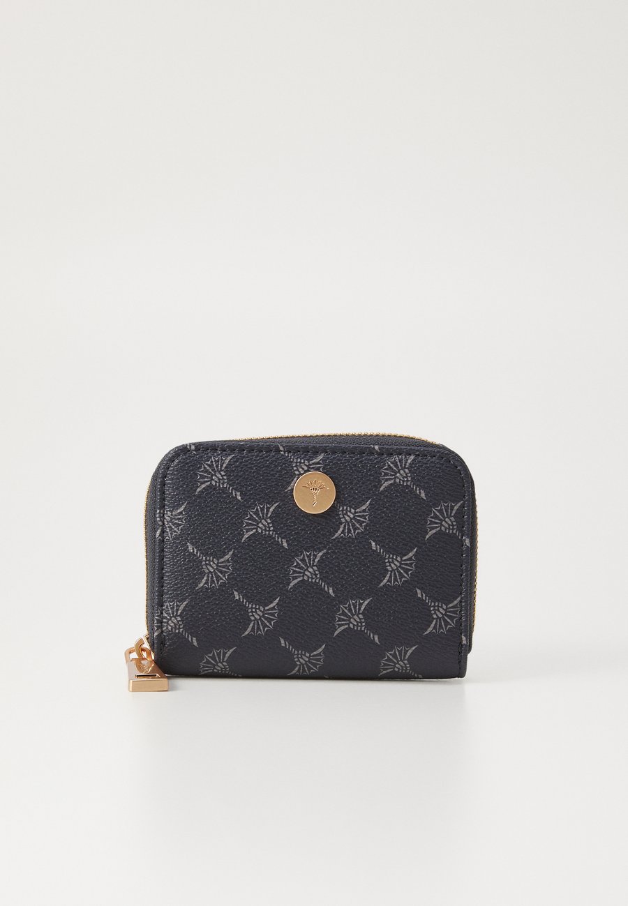 Кошелек JOOP! CORTINA AENA , Dark Navy/Blue
Кошелек JOOP! CORTINA AENA , Dark Navy/Blue