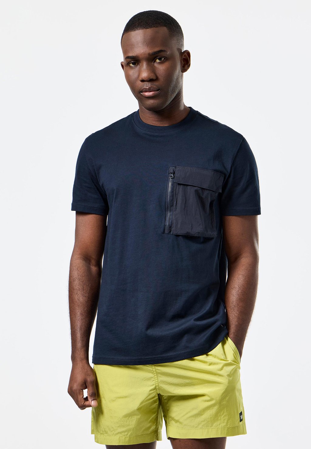 Базовая футболка TAKAJI PARACHUTE POCKET Weekend Offender, темно-синий
Базовая футболка TAKAJI PARACHUTE POCKET Weekend Offender, темно-синий