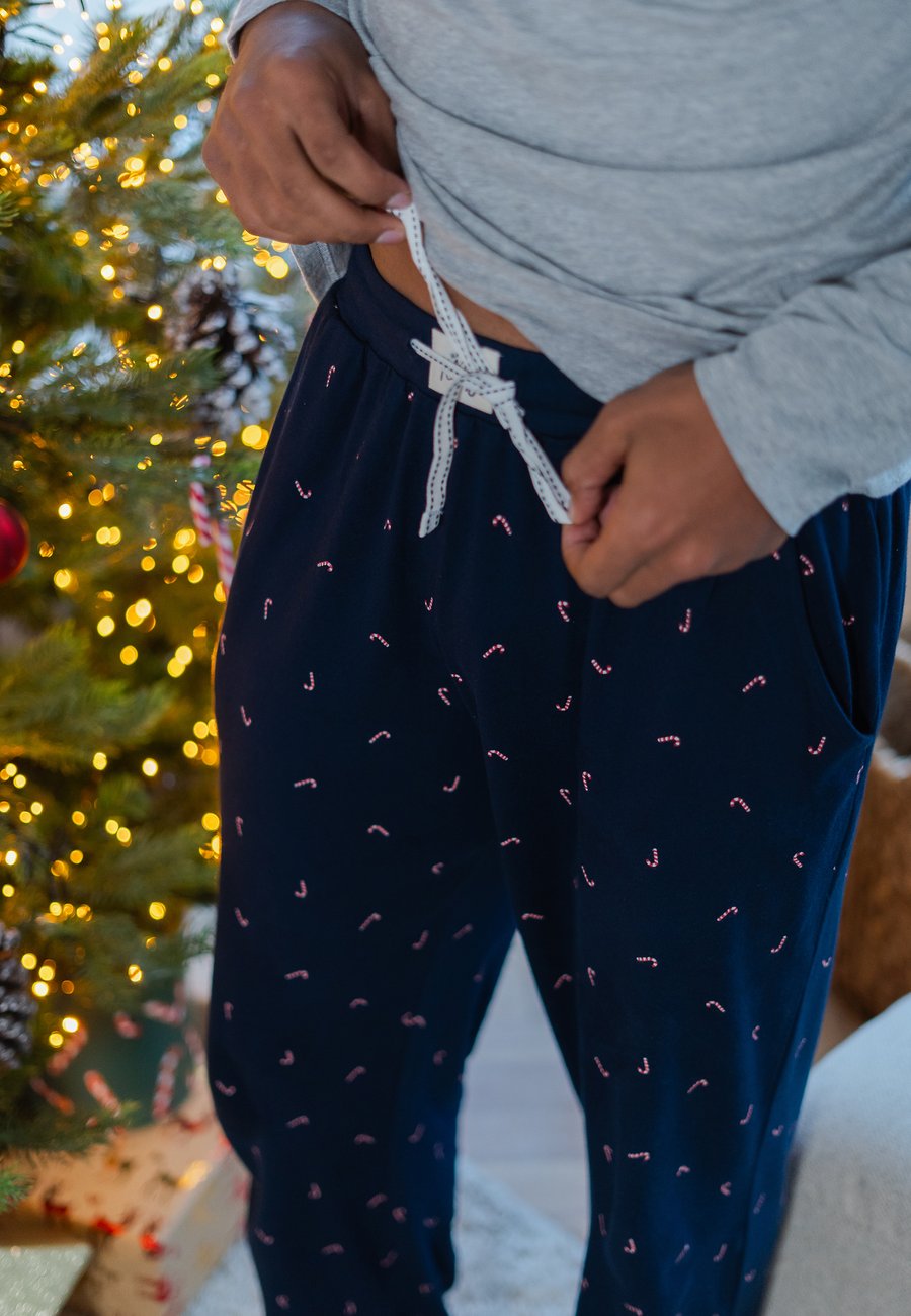 Пижамные брюки Happy Shorts Pyjama bottoms, Navy Sugar Cane/Dark Blue
Пижамные брюки Happy Shorts Pyjama bottoms, Navy Sugar Cane/Dark Blue