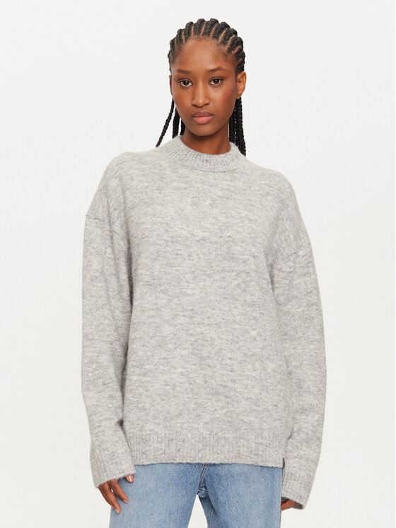 Свитер обычного кроя Calvin Klein, серый
Свитер обычного кроя Calvin Klein, серый