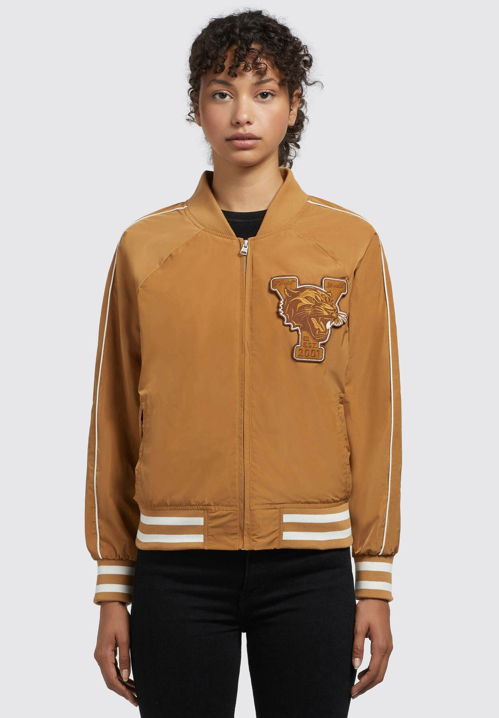 Куртка-бомбер DREEA khujo, охра
Куртка-бомбер DREEA khujo, охра