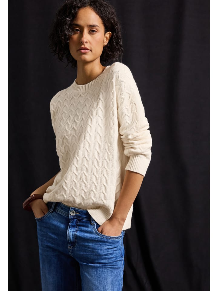 Свитер кремового цвета Cecil
Свитер кремового цвета Cecil