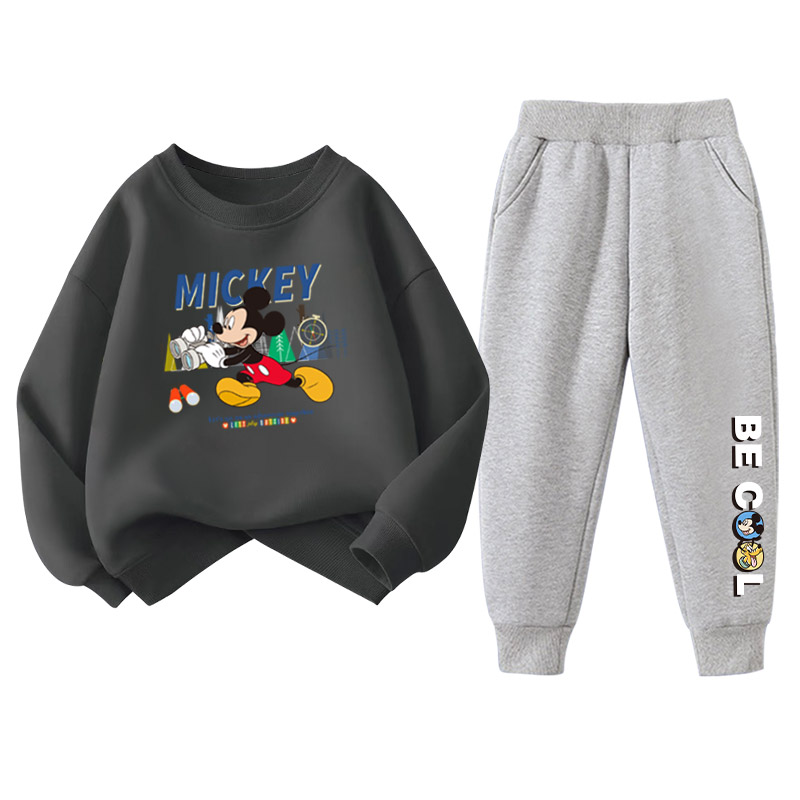 Повседневная спортивная одежда для детей 3-7 лет Disney, черный/серый
Повседневная спортивная одежда для детей 3-7 лет Disney, черный/серый