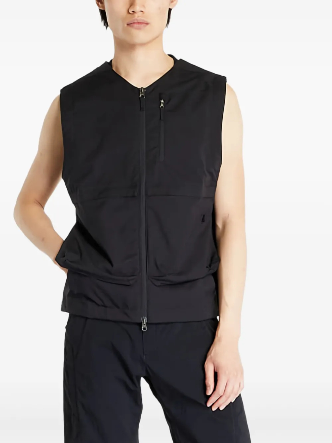 Poutnik by Tilak жилет Blade, черный
Poutnik by Tilak жилет Blade, черный