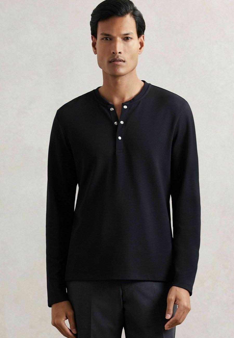 Топ Reiss HENLEY , Navy/Blue
Топ Reiss HENLEY , Navy/Blue