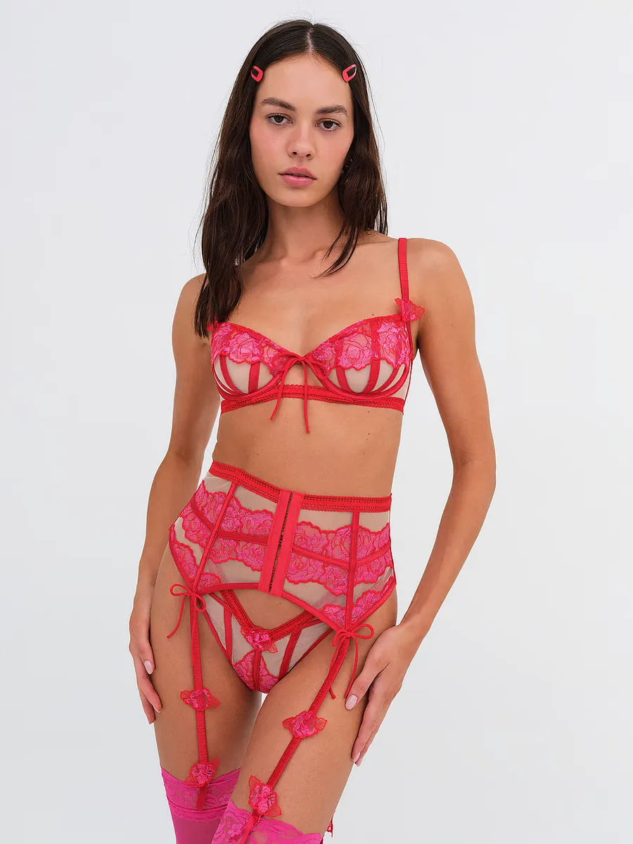 Корделия Бюстгальтер For Love & Lemons, цвет Rosey Red
Корделия Бюстгальтер For Love & Lemons, цвет Rosey Red
