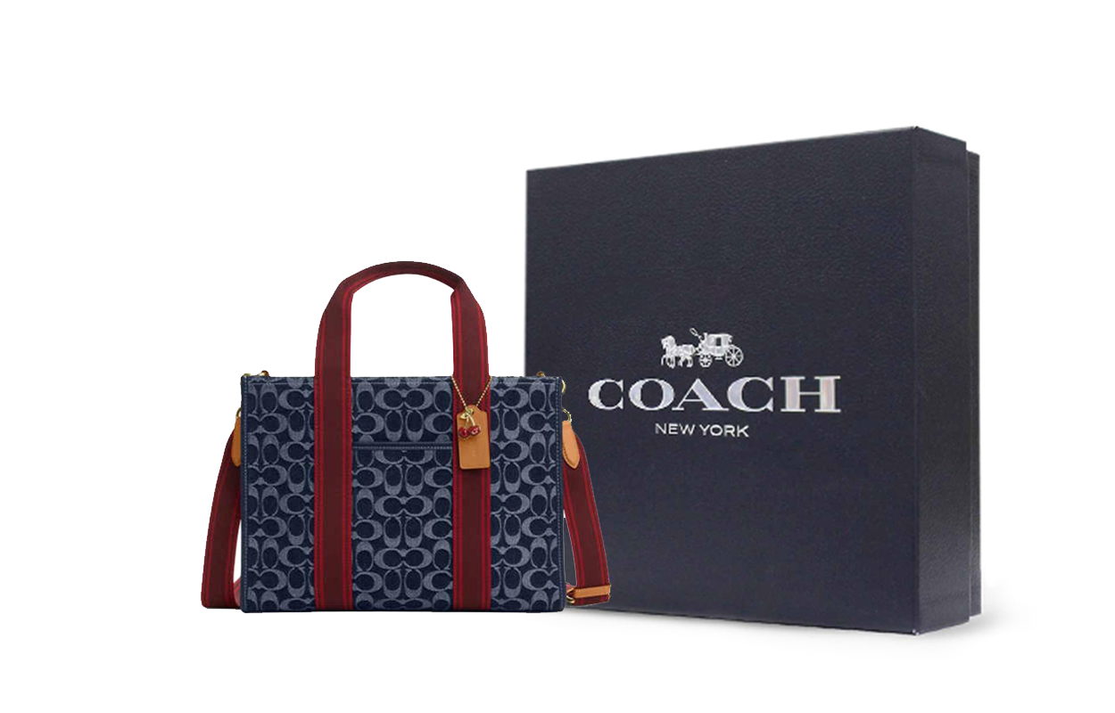 COACH Сумка из ткани смит
COACH Сумка из ткани смит