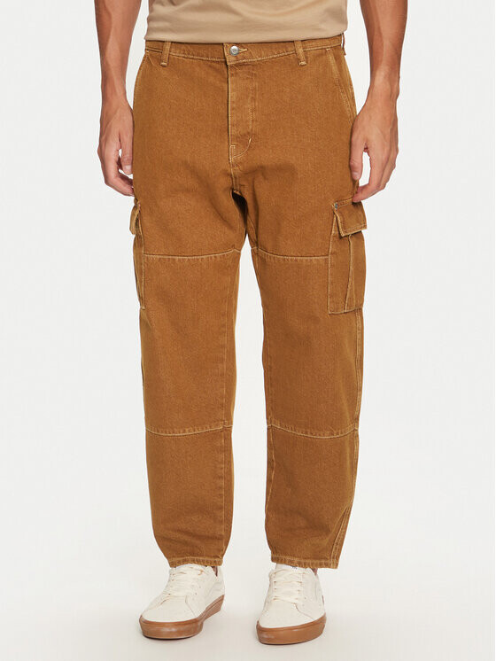 Тканевые брюки свободного кроя Mustang, коричневый
Тканевые брюки свободного кроя Mustang, коричневый