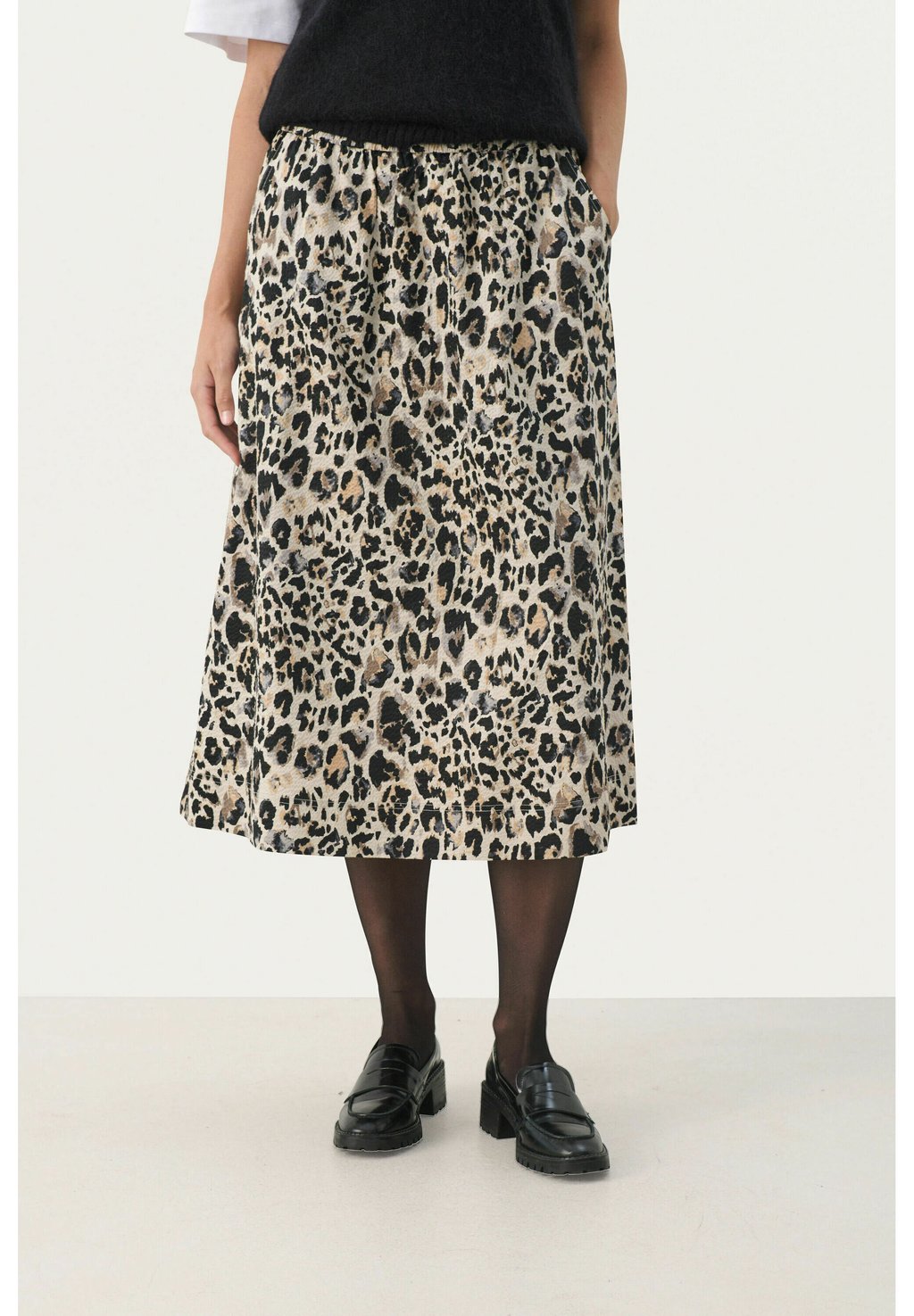 Юбка А-силуэта EMMELINE Part Two, молочный
Юбка А-силуэта EMMELINE Part Two, молочный