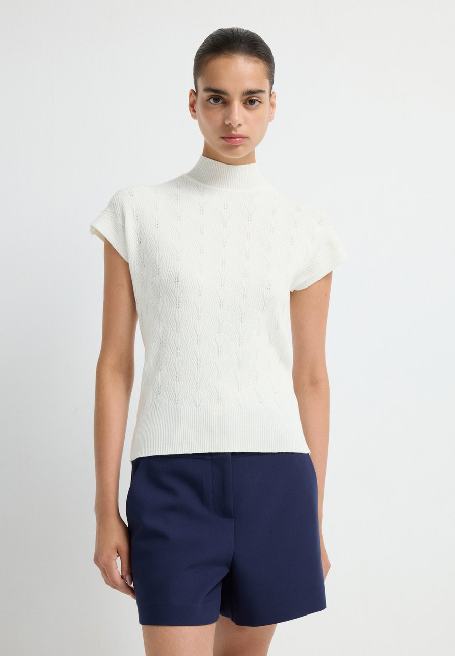 Блуза adL Blouse, White
Блуза adL Blouse, White