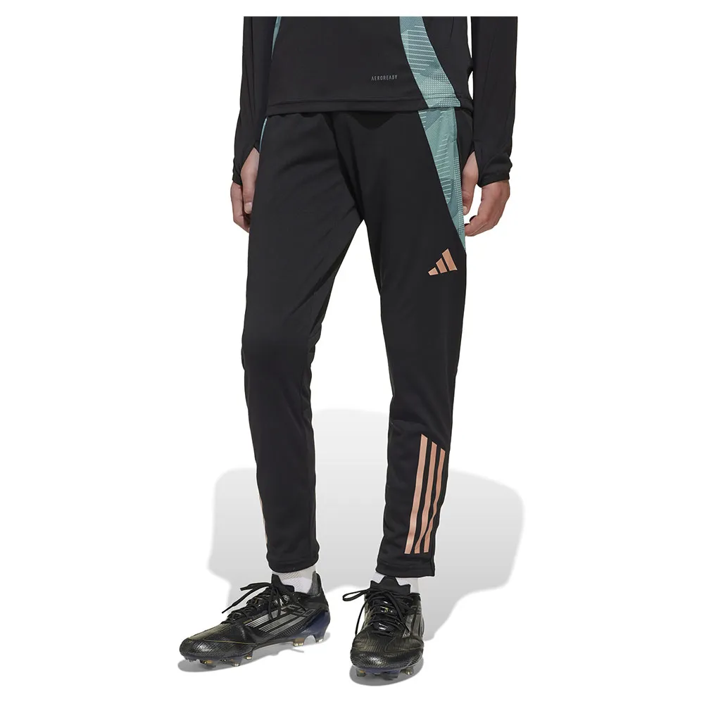 Брюки adidas FC Bayern Tiro 24 training, черный
Брюки adidas FC Bayern Tiro 24 training, черный