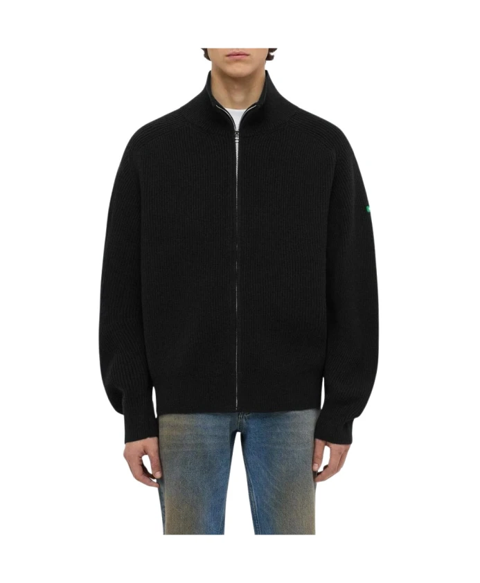 Черный кардиган с эмблемой FlãNeur, черный
Черный кардиган с эмблемой FlãNeur, черный