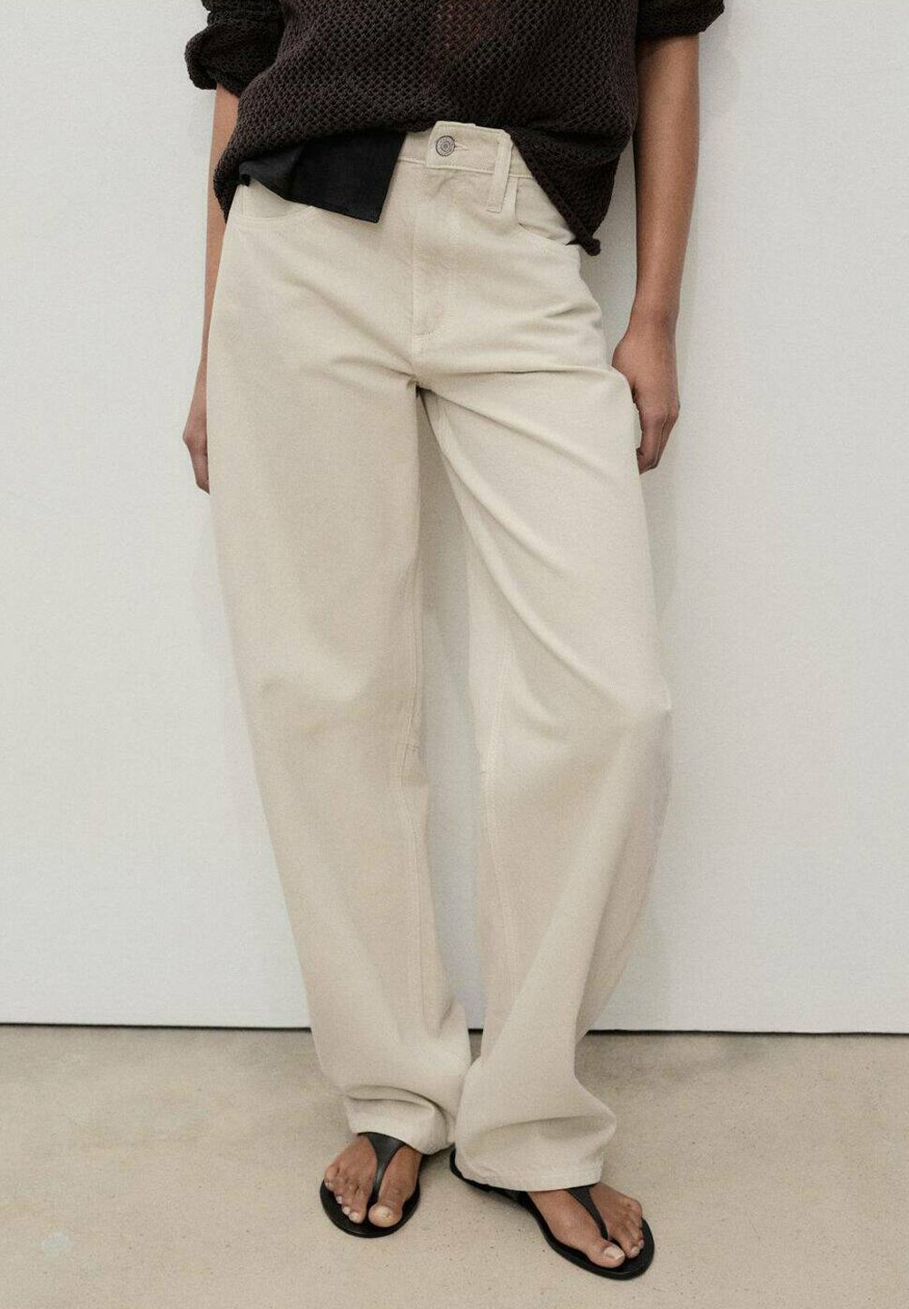 Джинсы свободного кроя Mango, песочный
Джинсы свободного кроя Mango, песочный