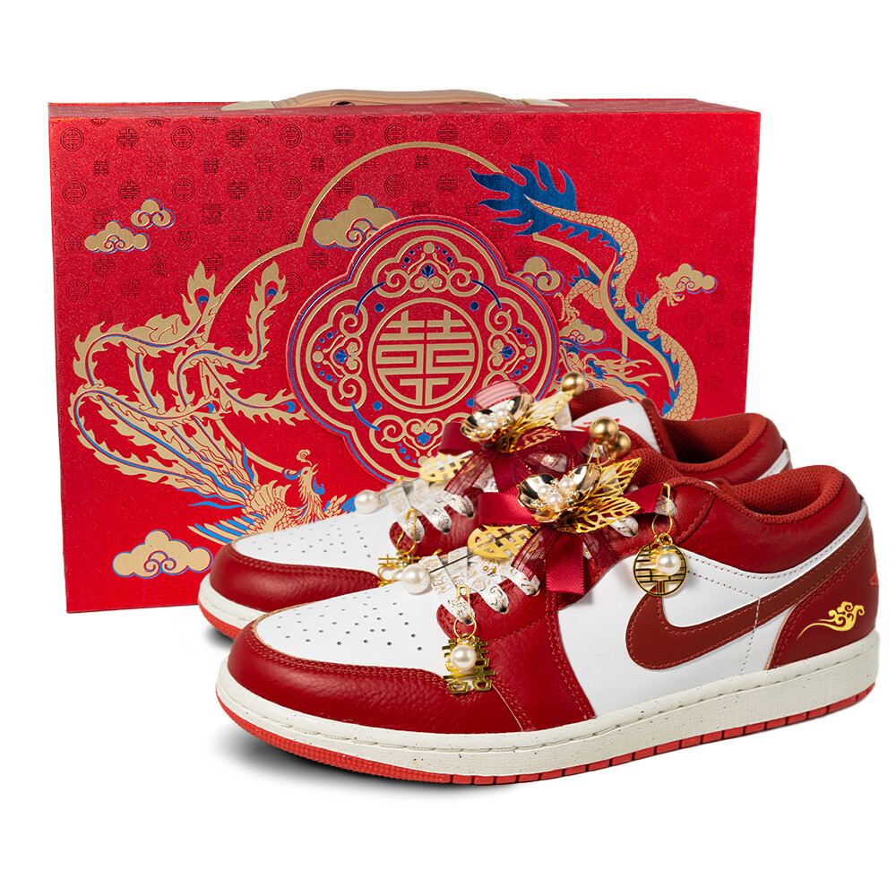 Баскетбольные кроссовки Air 1 для детей, начальная школа Jordan, цвет Red White Gold
Баскетбольные кроссовки Air 1 для детей, начальная школа Jordan, цвет Red White Gold