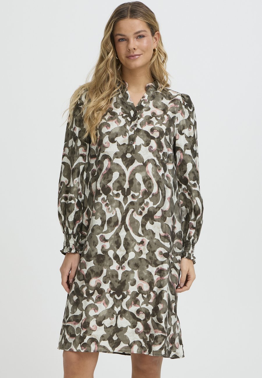 Платье Fransa Shirt dress, Boho Bloom Smokey Olive/Olive
Платье Fransa Shirt dress, Boho Bloom Smokey Olive/Olive